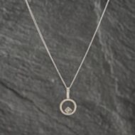 Pre-Owned 18ct White Gold Diamond Pendant & 16 Inch Curb Chain 41142115