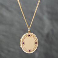 Pre-Owned 9ct Yellow Gold Pink Topaz Oval Patterned Edged Locket Pendant & 18 Inch Curb Chain 41142154