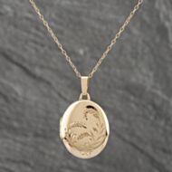Pre-Owned 9ct Yellow Gold Oval Patterned Locket Pendant & 22 Inch Belcher Chain 41142202