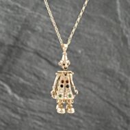 Pre-Owned 9ct Yellow Gold Cubic Zirconia Clown Pendant & 22 Inch Belcher Chain 41142357
