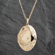 Pre-Owned 9ct Yellow Gold Diamond Large Engraved Locket Pendant & 22 Inch Belcher Chain 41142407