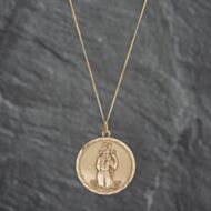 Pre-Owned 9ct Yellow Gold Large Round St Christopher Pendant & 18 Inch Curb Chain 41142430