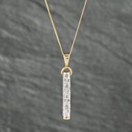Pre-Owned 9ct Yellow Gold 0.05ct Diamond Pave Effect Cylinder Bar Drop Pendant & 18 Inch Curb Chain 41142489