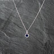 Pre-Owned 9ct White Gold Dark Blue And White Cubic Zirconia Heart Shape Cluster Pendant & 18 Inch Curb Chain 41142530