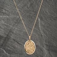 Pre-Owned 9ct Yellow Gold Oval Foliate Hand Engraved Locket Pendant & 19 Inch Trace Chain 41142535