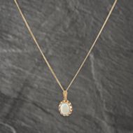 Pre-Owned 9ct Yellow Gold Opal Oval Pendant & 20 Inch Curb Chain 41142575