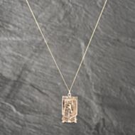Pre-Owned 9ct Yellow Gold Aston Villa Shield Pendant & 18 Inch Curb Chain 41142595