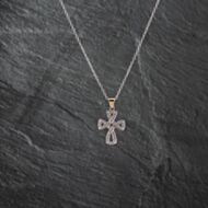 Pre-Owned 9ct Two Colour Gold 0.20ct Diamond Cross Pendant & 18 Inch Trace Chain 41142811