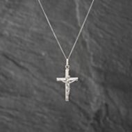 Pre-Owned White Gold Crucifix Cross Pendant & 18 Inch Curb Chain 41142842
