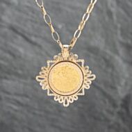 Pre-Owned Yellow Gold Ornate Rope Decoration Half Sovereign Coin Keeper Pendant & 25 Inch Belcher Chain 41142896