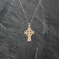 Pre-Owned 9ct Yellow Gold Celtic Cross Pendant & 18 Inch Curb Chain 41142900