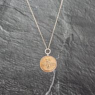 Pre-Owned 9ct Yellow Gold Circular Golf Scene Pendant & 20 Inch Trace Chain 41142956