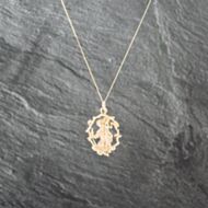 Pre-Owned 9ct Yellow Gold Openwork St Christopher Pendant & 18 Inch Curb Chain 41143018