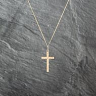 Pre-Owned 9ct Yellow Gold Engraved Cross Pendant & 18 Inch Curb Chain 41143023
