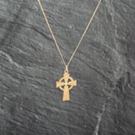 Pre-Owned 9ct Yellow Gold Celtic Cross Pendant & 18 Inch Curb Chain 41143059