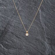 Pre-Owned 9ct Yellow Gold Cubic Zirconia Round Pendant & 18 Inch Curb Chain 41143088