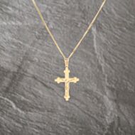 Pre-Owned 9ct Yellow Gold Crucifix Cross Pendant & 18 Inch Curb Chain 41143100