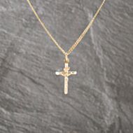 Pre-Owned 9ct Yellow Gold Crucifix Cross Pendant & 18 Inch Curb Chain 41143101