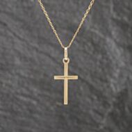 Pre-Owned Yellow Gold Engraved Cross Pendant & 18 Inch Curb Chain 41143112