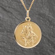 Pre-Owned 9ct Yellow Gold Round St Christopher Pendant & 23 Inch Curb Chain 41143127