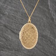 Pre-Owned 9ct Yellow Gold Engraved Oval Locket Pendant & 16 Inch Curb Chain 41143135