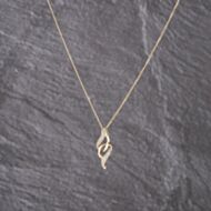 Pre-Owned 9ct Yellow Gold Diamond Interlocking Ribbon Pendant & 18 Inch Curb Chain 41143155