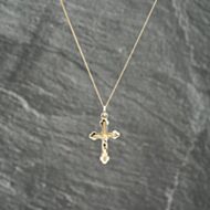 Pre-Owned 9ct Yellow Gold Crucifix Cross Pendant & 18 Inch Curb Chain 41143198