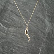 Pre-Owned Yellow Gold Horn Of Plenty Pendant & 18 Inch Curb Chain 41143204