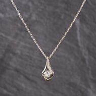 Pre-Owned White Gold 0.57ct Brilliant Cut Diamond Scollop Design Gemstone Pendant & 16 Inch Trace Chain 41143264