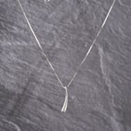 Pre-Owned 9ct White Gold Brilliant Cut Diamond Bar Pendant & 16-18 Inch Box Chain 41143282