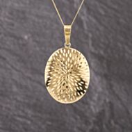 Pre-Owned 9ct Yellow Gold Large Oval Diamond Cut Patterned Pendant & 18 Inch Curb Chain 41143337