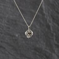 Pre-Owned 9ct White Gold Diamond Heart Halo Pendant & 18 Inch Prince Of Wales Chain 41143341