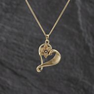 Pre-Owned Clogau 9ct Yellow Gold 0.06ct Diamond Set St Davids Daffodil Heart Pendant & 22 Inch Curb Chain 41143343