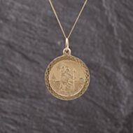 Pre-Owned 9ct Yellow Gold Round St Christopher Pendant & 18 Inch Curb Chain 41143359