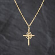 Pre-Owned 9ct Yellow Gold Decorative Diamond Cut Cross Pendant & 18 Inch Prince Of Wales Chain 41143394