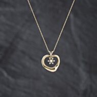 Pre-Owned 9ct Yellow Gold Diamond Open Heart With Flower Cluster Pendant & 18 Inch Prince Of Wales Chain 41143404