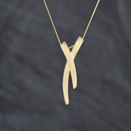 Pre-Owned 9ct Yellow Gold Ribbon Cross Pendant & 18 Inch Curb Chain 41143423