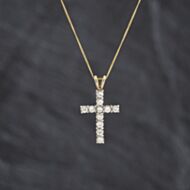 Pre-Owned 9ct Yellow Gold Cubic Zirconia Claw Set Cross Pendant & 18 Inch Curb Chain 41143429