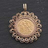Pre-Owned Yellow Gold Queen Elizabeth II 1982 Half Sovereign Coin Keeper Loose Pendant 41143445