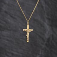 Pre-Owned 9ct Yellow Gold Crucifix Cross Pendant & 19 Inch Curb Chain 41143467