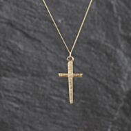 Pre-Owned Vintage 9ct Yellow Gold Patterned Cross Pendant & 18 Inch Curb Chain 41143503