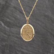 Pre-Owned 9ct Yellow Gold Oval Hand Engraved Locket Pendant & 18 Inch Curb Chain 41143521