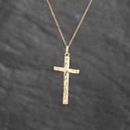 Pre-Owned 9ct Yellow Gold Engraved Cross Pendant & 18 Inch Curb Chain 41143557