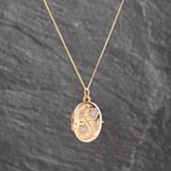 Pre-Owned Two Colour Gold Oval Patterned Locket Pendant & 18 Inch Curb Chain 41143604