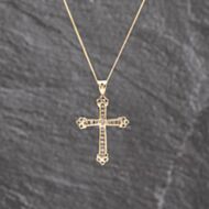 Pre-Owned 9ct White Gold 0.20ct Diamond Set Cross Pendant & 18 Inch Curb Chain 41143621