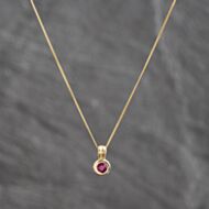 Pre-Owned 9ct Yellow Gold Ruby Rubover Set Pendant & 18 Inch Curb Chain 41143701