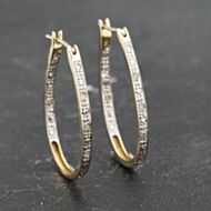 Pre-Owned 9ct Yellow Gold 28mm Diamond Oval Creole Earrings 41173354