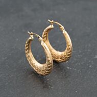 Pre-Owned 9ct Yellow Gold 28mm Oval Patterned Creole Earrings 41173656