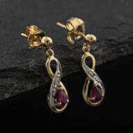 Pre-Owned Yellow Gold Ruby & Diamond Figure Of Eight 18.5mm Dropper Earrings 41174300