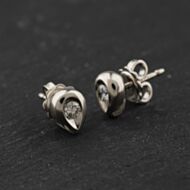 Pre-Owned Platinum 4mm 0.25ct Brilliant Cut Diamond Pear Shape Stud Earrings 41174303